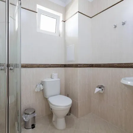 Zevs 公寓 内塞伯尔