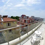 Apartment Zevs *