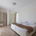 Apartment Zevs *
