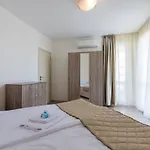 Zevs Apartment Nesebar