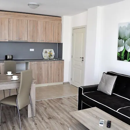 Zevs Apartment Nesebar