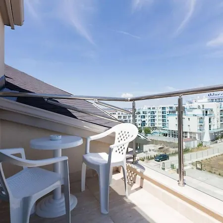 Zevs Appartement *