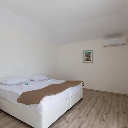 Apartment Zevs Nessebar