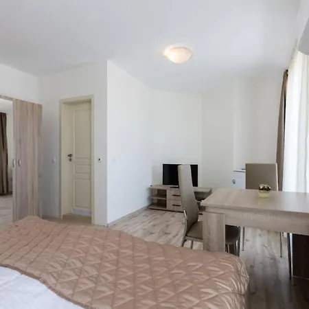 Appartement Zevs *