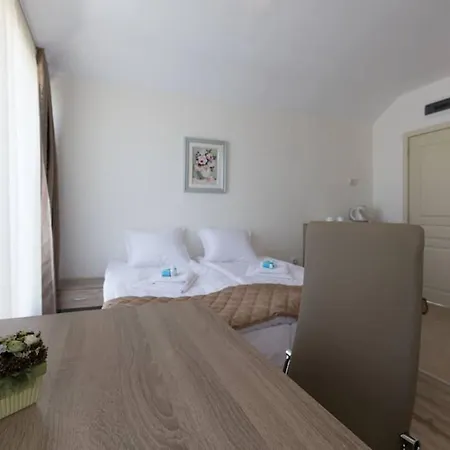 Appartement Zevs *