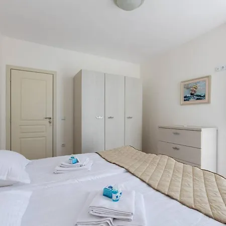Appartement Zevs *