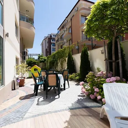 Zevs Appartement *